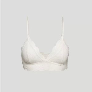 Beautiful lace bralette not padded size S-M, super stretchy